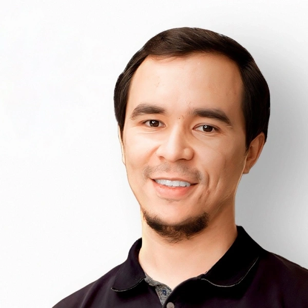 Отабек Шарапов