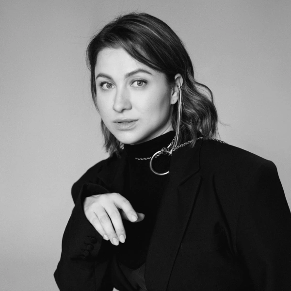 Олеся Аппазова