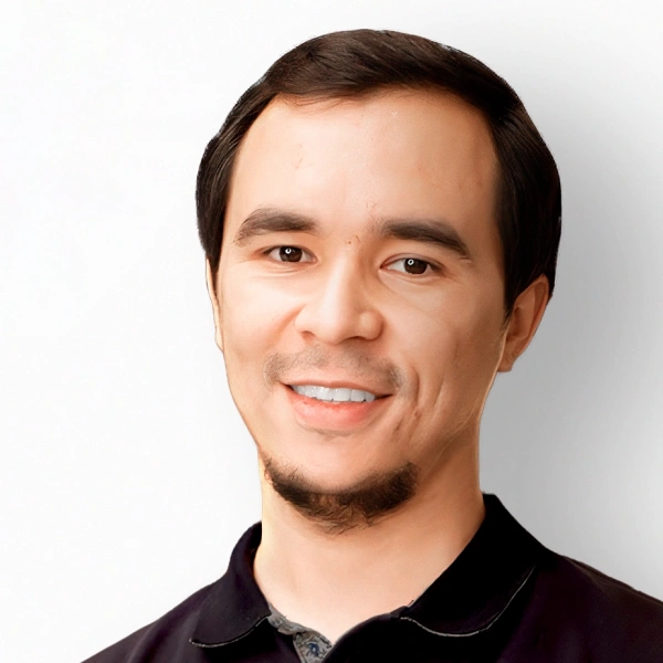 Отабек Шарапов